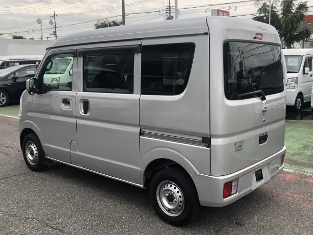 日産 クリッパーバン 5BD-DR17V(2WD)の写真10