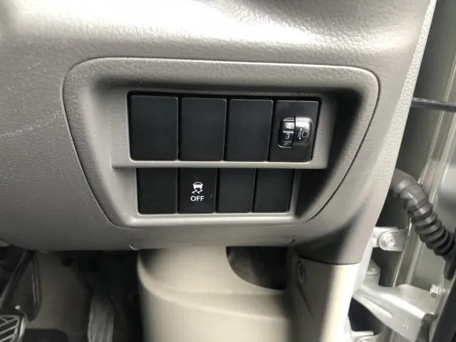 日産 クリッパーバン 5BD-DR17V(2WD)の写真40