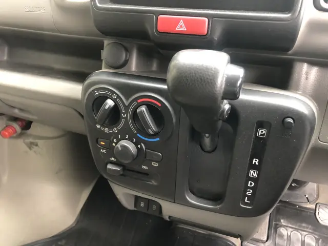 日産 クリッパーバン 5BD-DR17V(2WD)の写真42