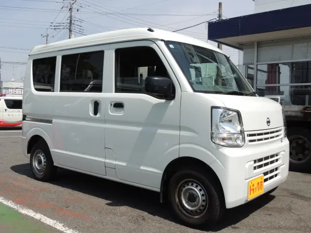 日産 クリッパーバン 5BD-DR17V(2WD)の写真4
