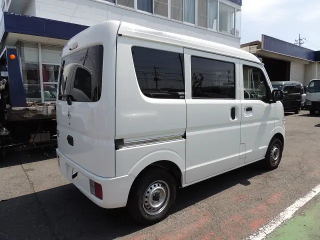 日産 クリッパーバン 5BD-DR17V(2WD)の写真5