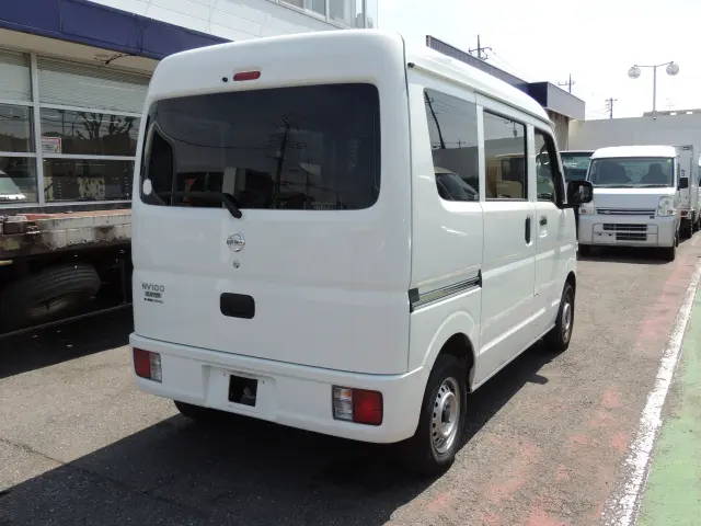日産 クリッパーバン 5BD-DR17V(2WD)の写真6