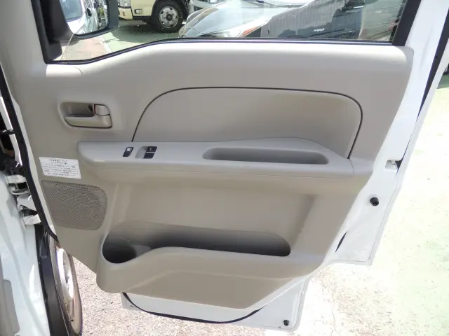 日産 クリッパーバン 5BD-DR17V(2WD)の写真36