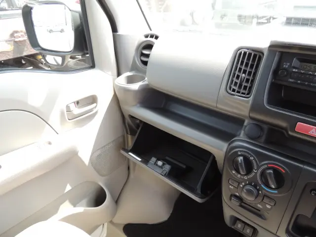 日産 クリッパーバン 5BD-DR17V(2WD)の写真47