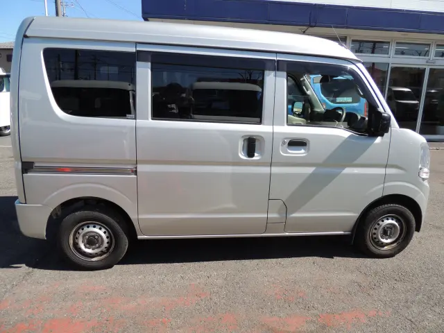 日産 クリッパーバン 5BD-DR17V(2WD)の写真5