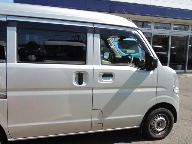 日産 クリッパーバン 5BD-DR17V(2WD)の写真6