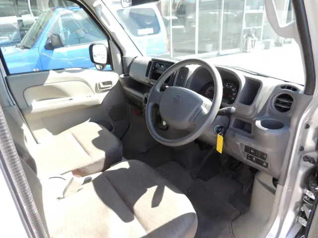 日産 クリッパーバン 5BD-DR17V(2WD)の写真27
