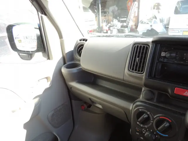 スズキ エブリイ 5BD-DA17V(2WD)の写真41