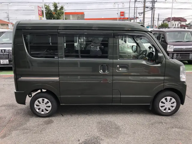 スズキ エブリイ 5BD-DA17V(2WD)の写真5
