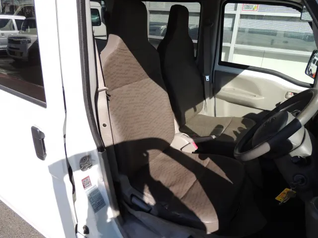 日産 クリッパーバン HBD-DR17V(2WD)の写真24