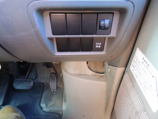 日産 クリッパーバン HBD-DR17V(2WD)の写真33