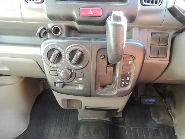 日産 クリッパーバン HBD-DR17V(2WD)の写真37