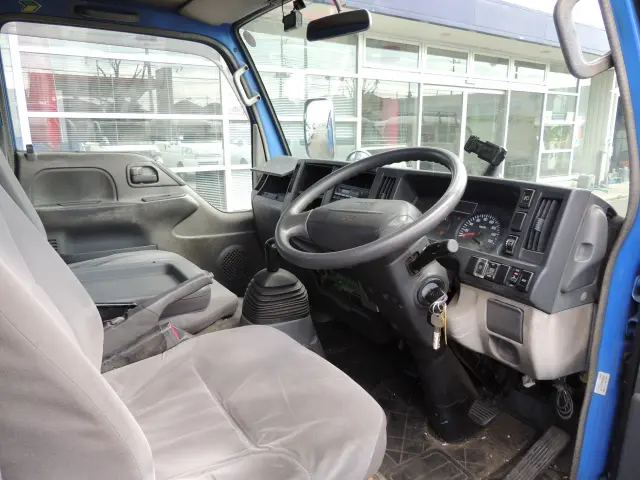 マツダ タイタン BDG-LKR85A(2WD)の写真23