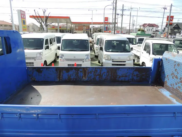 マツダ タイタン BDG-LKR85A(2WD)の写真37