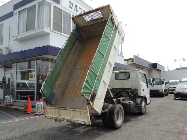 いすゞ エルフ PB-NKR81AD(2WD)の写真6