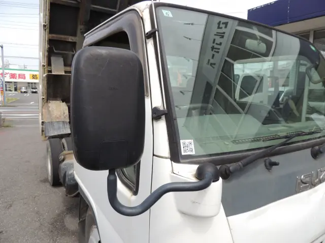 いすゞ エルフ PB-NKR81AD(2WD)の写真14