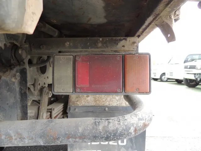 いすゞ エルフ PB-NKR81AD(2WD)の写真25