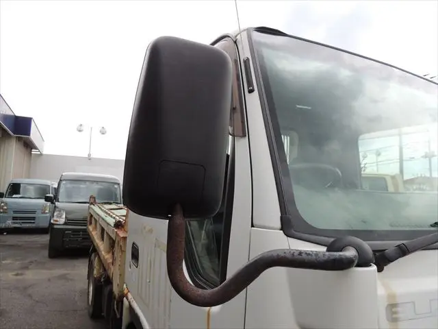 いすゞ エルフ TKG-NJR85AD(2WD)の写真9