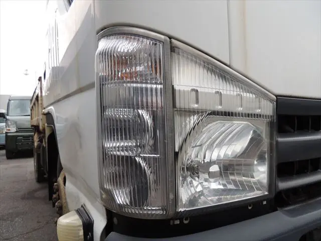 いすゞ エルフ TKG-NJR85AD(2WD)の写真13