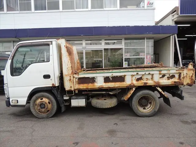 いすゞ エルフ TKG-NJR85AD(2WD)の写真22