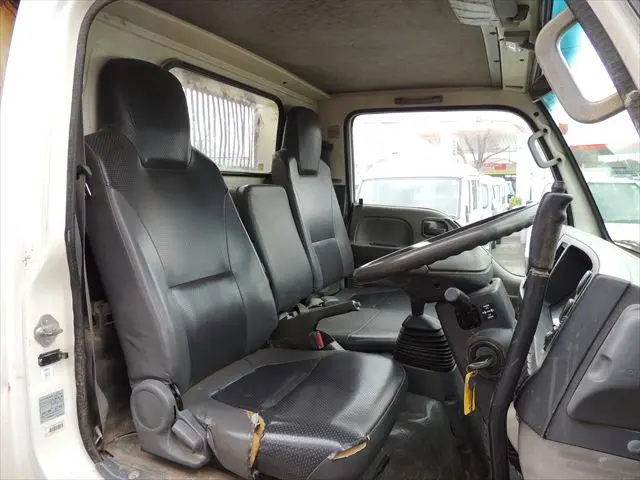 いすゞ エルフ TKG-NJR85AD(2WD)の写真26