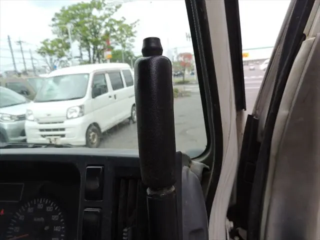 いすゞ エルフ TKG-NJR85AD(2WD)の写真29