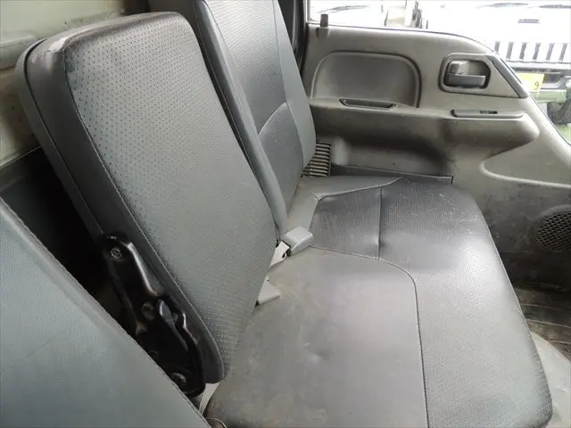 いすゞ エルフ TKG-NJR85AD(2WD)の写真34