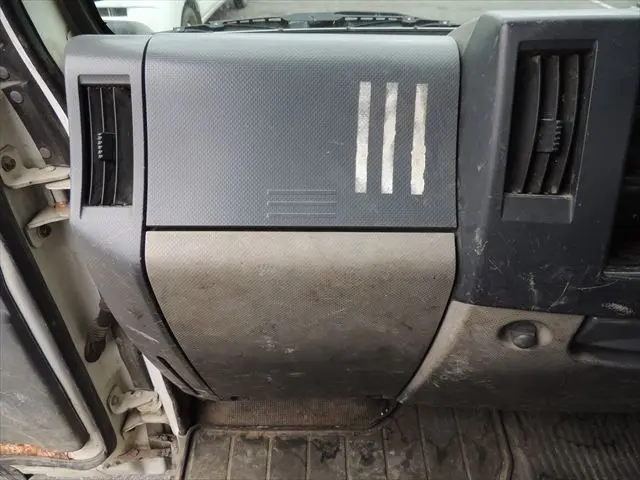 いすゞ エルフ TKG-NJR85AD(2WD)の写真38