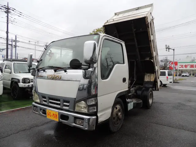 いすゞ エルフ PB-NKR81AD(2WD)の写真7