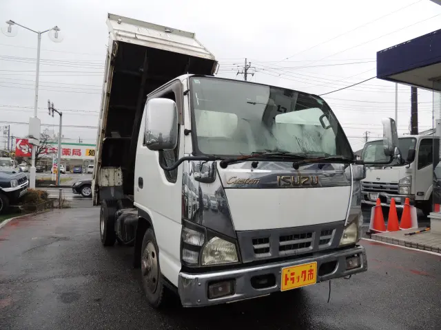 いすゞ エルフ PB-NKR81AD(2WD)の写真9