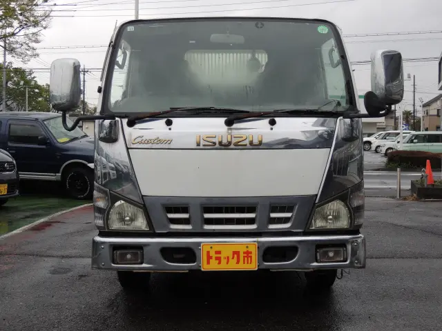 いすゞ エルフ PB-NKR81AD(2WD)の写真17