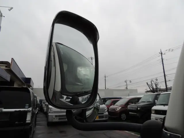 いすゞ エルフ PB-NKR81AD(2WD)の写真21