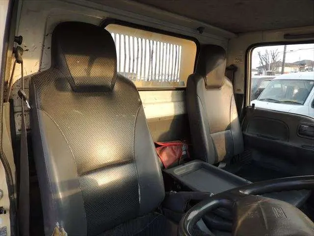 いすゞ エルフ TKG-NJR85ADの写真37