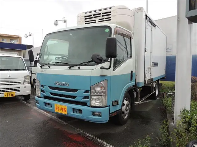 いすゞ エルフ TPG-NPR85AN(2WD)の写真1