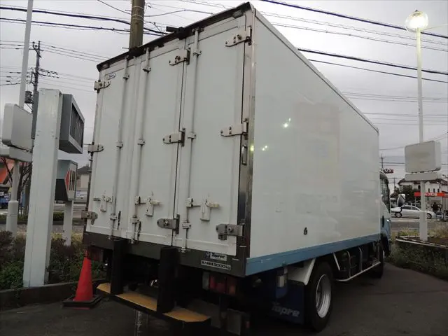 いすゞ エルフ TPG-NPR85AN(2WD)の写真21