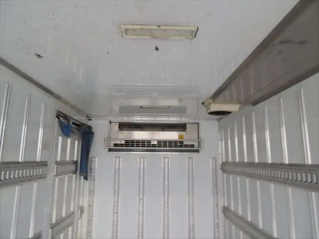 いすゞ エルフ TPG-NPR85AN(2WD)の写真29