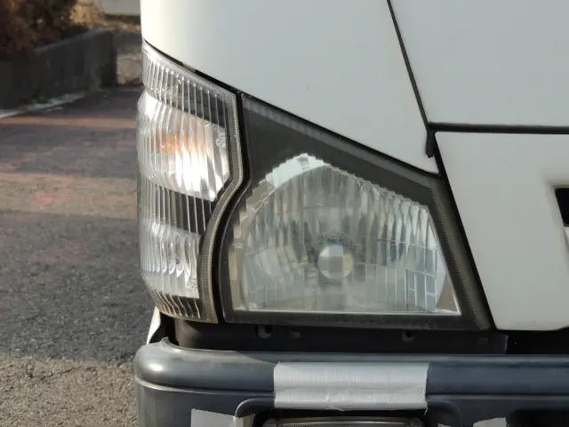 いすゞ エルフ PB-NKR81ANの写真18