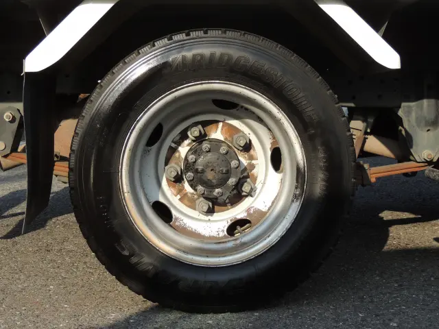 いすゞ エルフ PB-NKR81ANの写真25