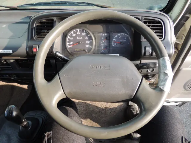 いすゞ エルフ PB-NKR81ANの写真29