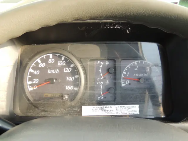 いすゞ エルフ PB-NKR81ANの写真32