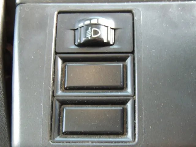 いすゞ エルフ PB-NKR81ANの写真34