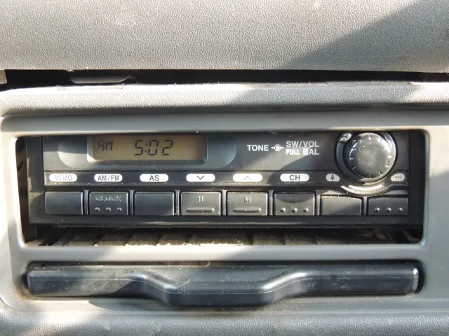 いすゞ エルフ PB-NKR81ANの写真38