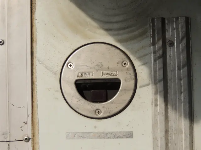 いすゞ エルフ PB-NKR81ANの写真48