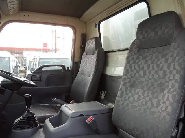 いすゞ エルフ PB-NKR81ANの写真50