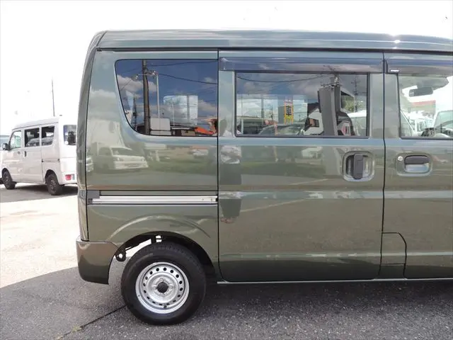 スズキ エブリイ 5BD-DA17V(4WD)の写真12