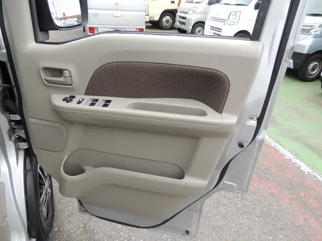 スズキ エブリイ EBD-DA17V(2WD)の写真25