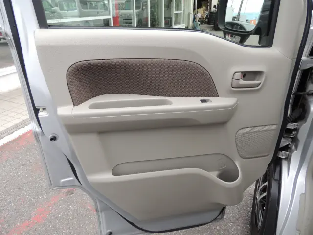 スズキ エブリイ EBD-DA17V(2WD)の写真34