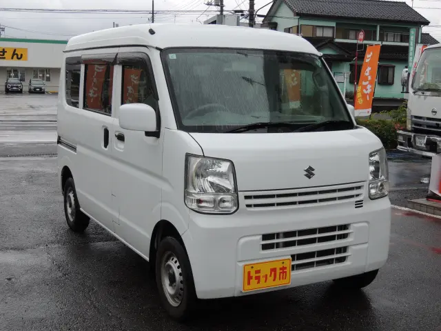 スズキ エブリイ EBD-DA17V(2WD)の写真3