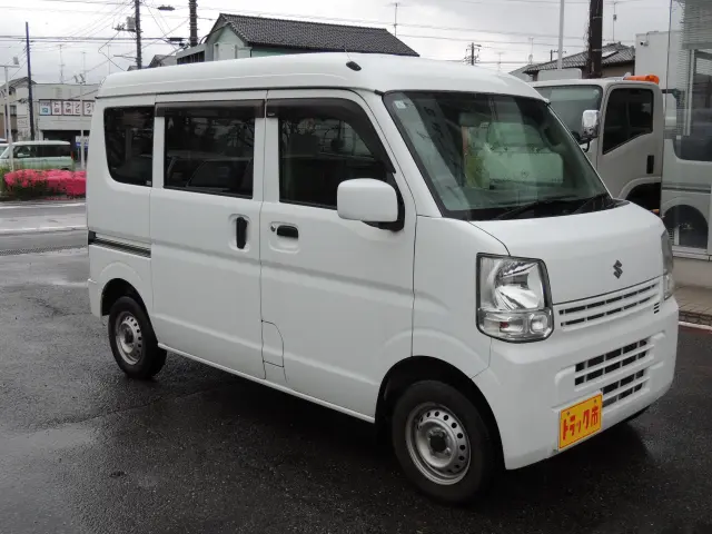 スズキ エブリイ EBD-DA17V(2WD)の写真4