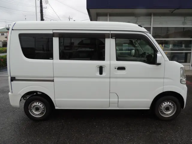 スズキ エブリイ EBD-DA17V(2WD)の写真5